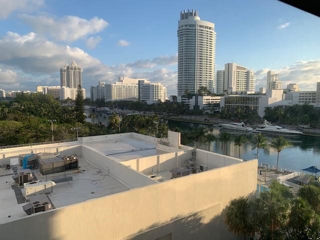 4101 Pine Tree Dr #709 Miami Beach, FL 33140