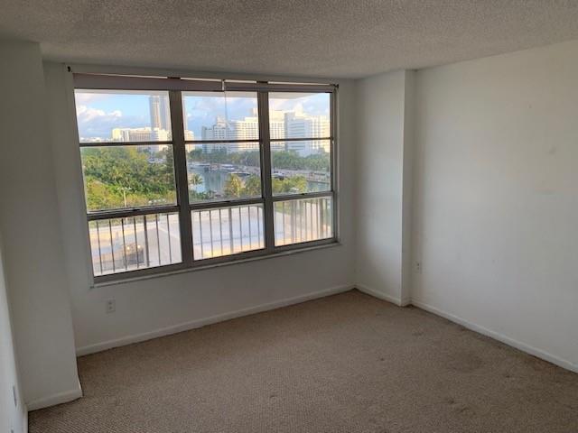 4101 Pine Tree Dr #709 Miami Beach, FL 33140