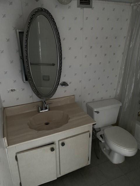 4101 Pine Tree Dr #709 Miami Beach, FL 33140