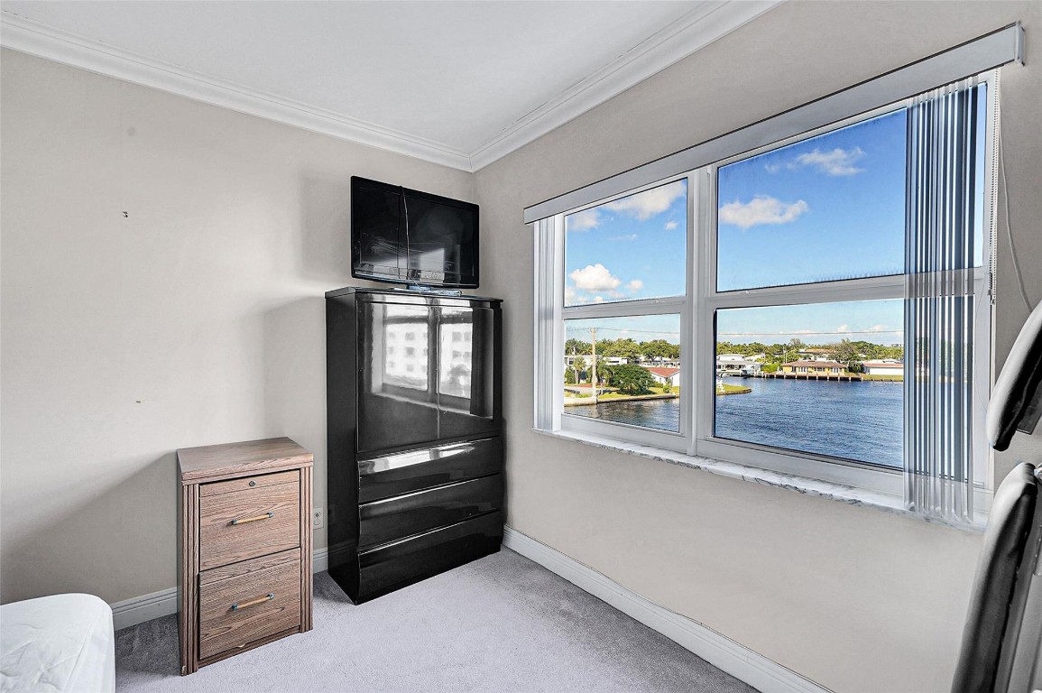 1839 Middle Riv #302 Fort Lauderdale, FL 33305