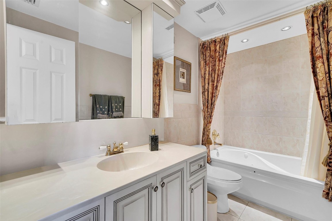 1839 Middle Riv #302 Fort Lauderdale, FL 33305