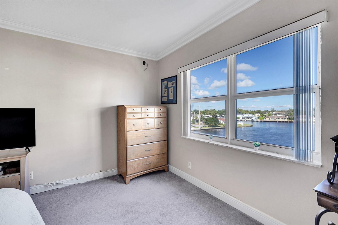 1839 Middle Riv #302 Fort Lauderdale, FL 33305