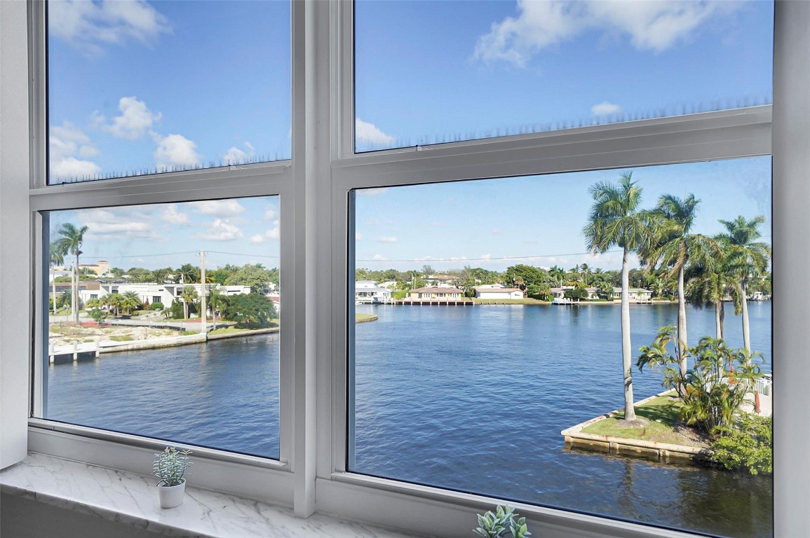 1839 Middle Riv #302 Fort Lauderdale, FL 33305