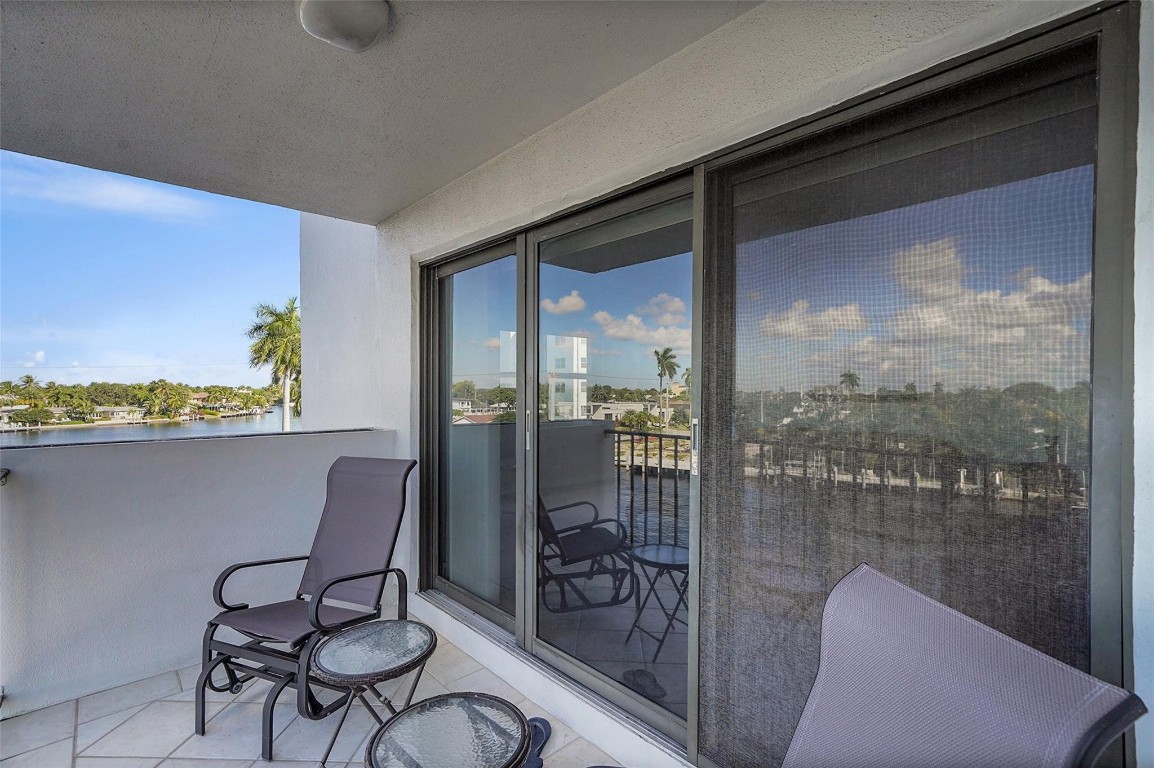 1839 Middle Riv #302 Fort Lauderdale, FL 33305