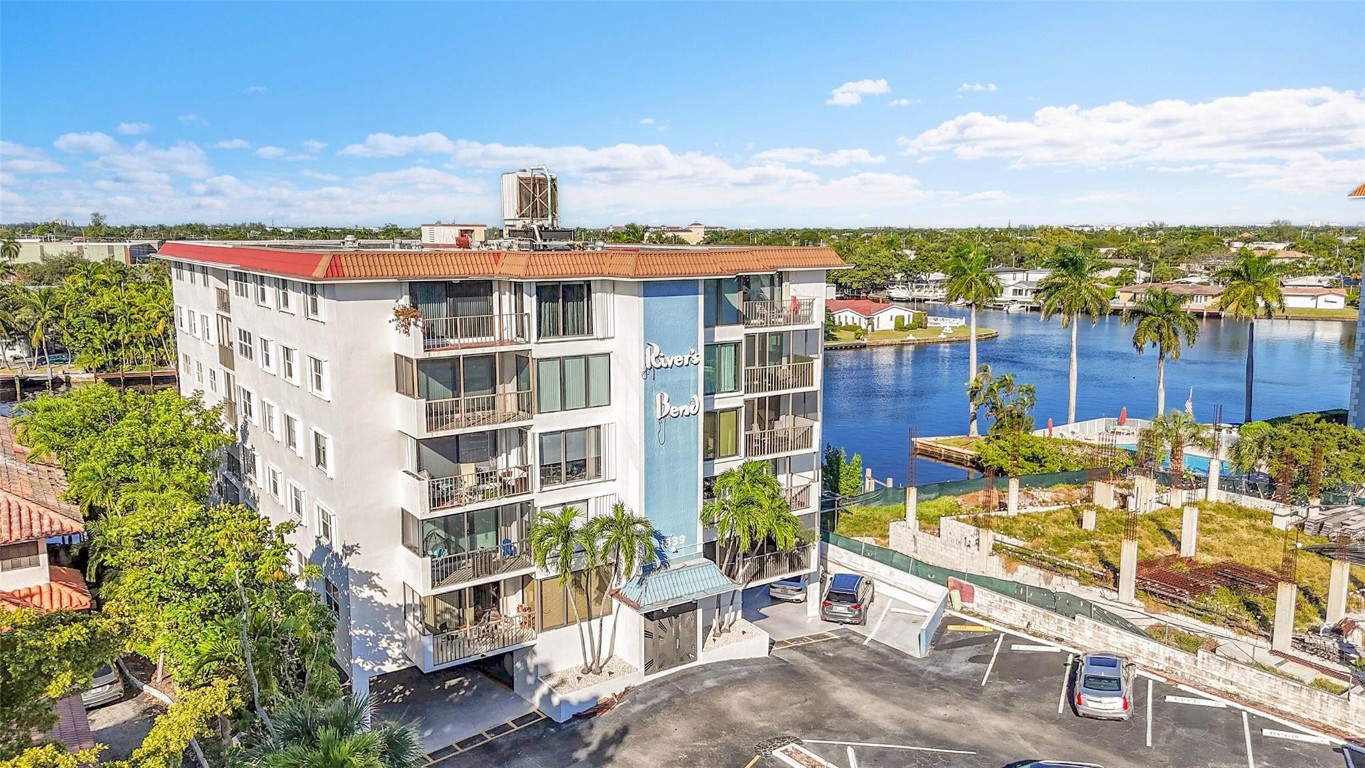 1839 Middle Riv #302 Fort Lauderdale, FL 33305
