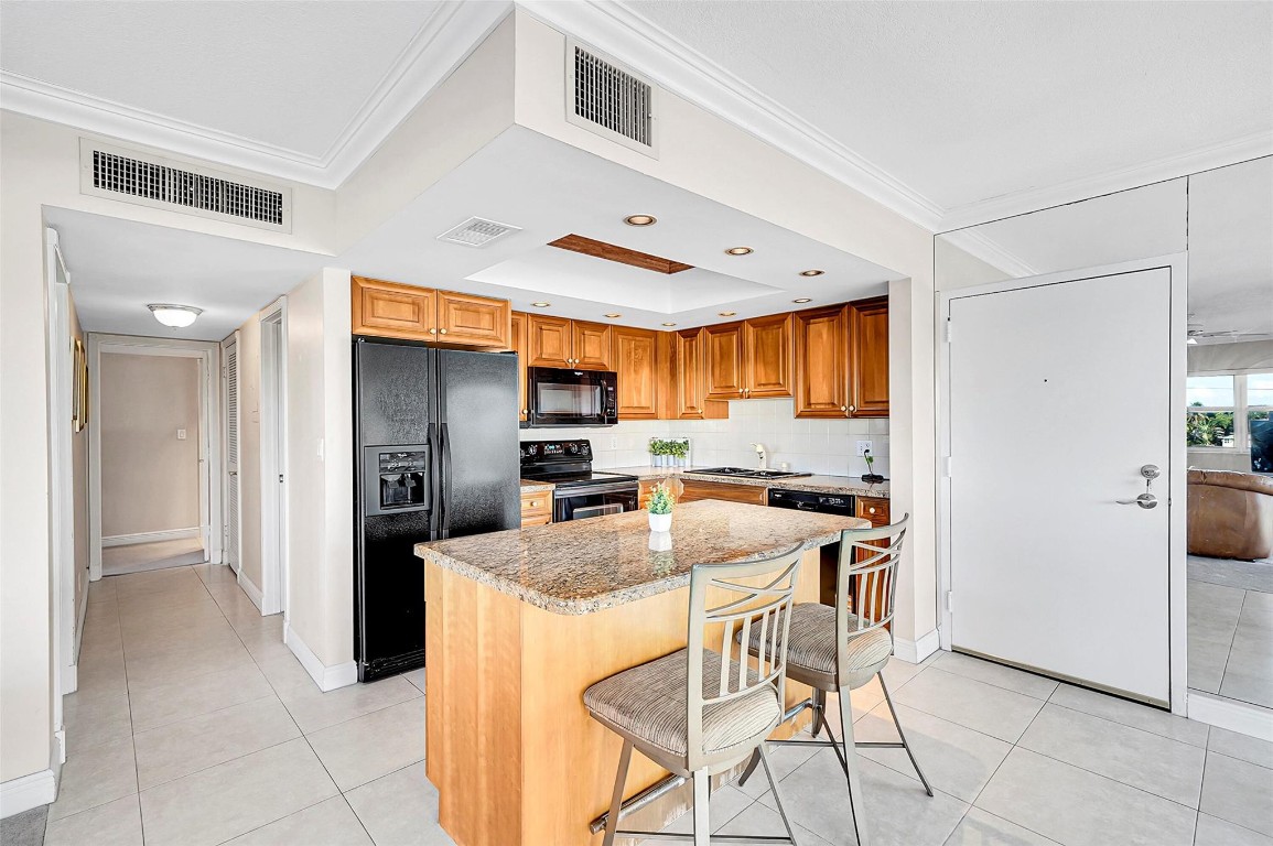 1839 Middle Riv #302 Fort Lauderdale, FL 33305