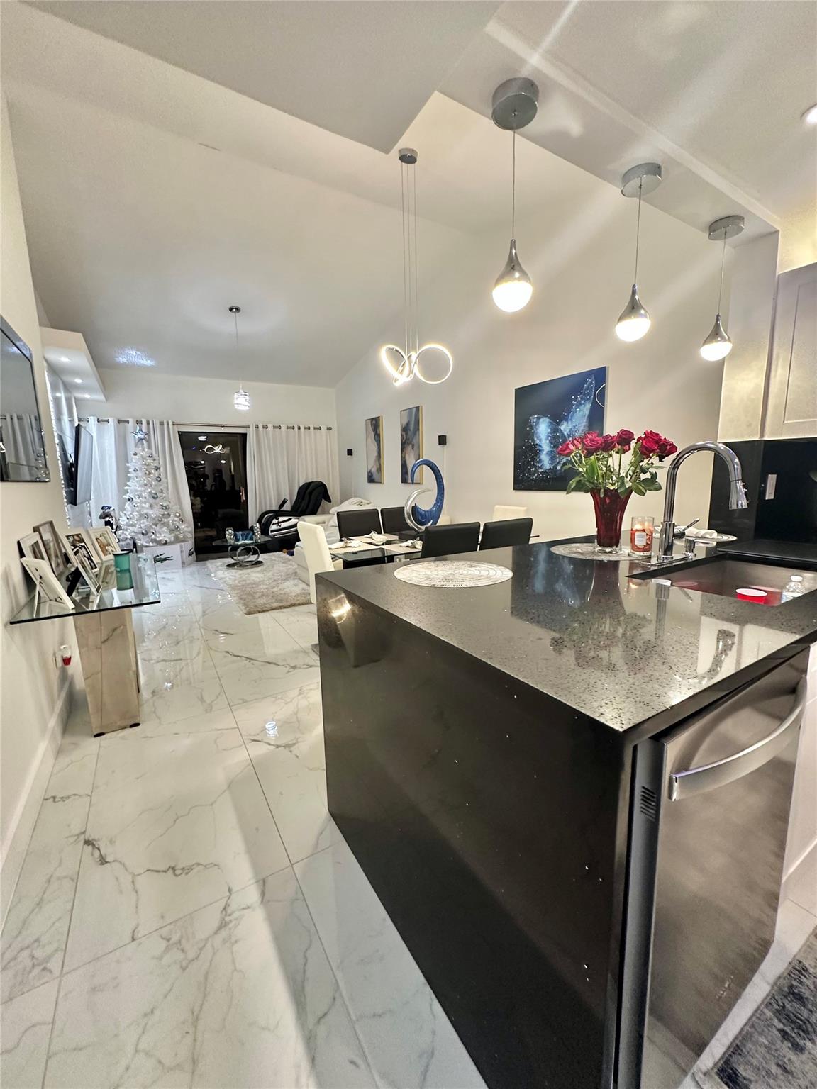 4307 Carambola Cir #2679 Coconut Creek, FL 33066