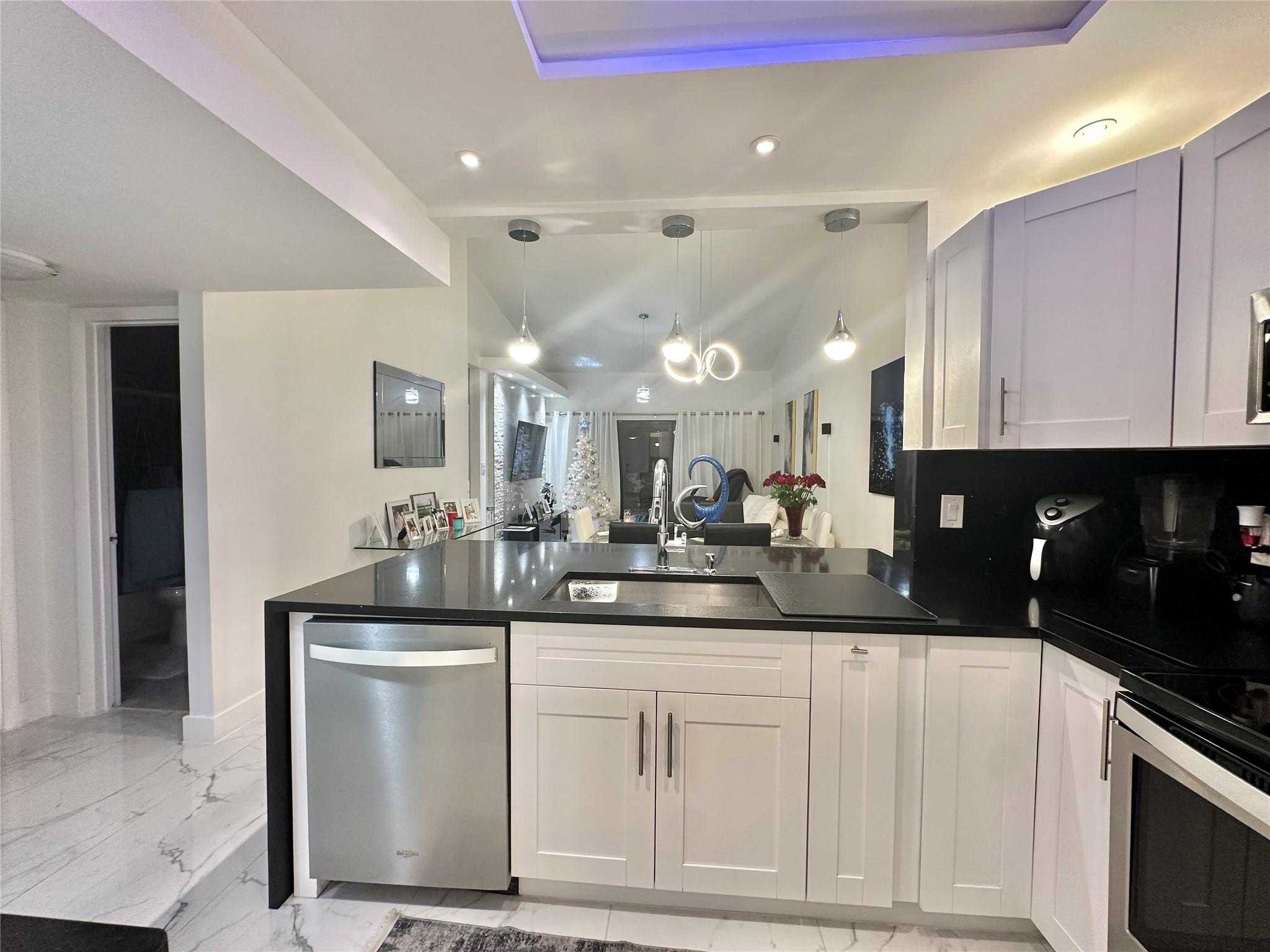 4307 Carambola Cir #2679 Coconut Creek, FL 33066