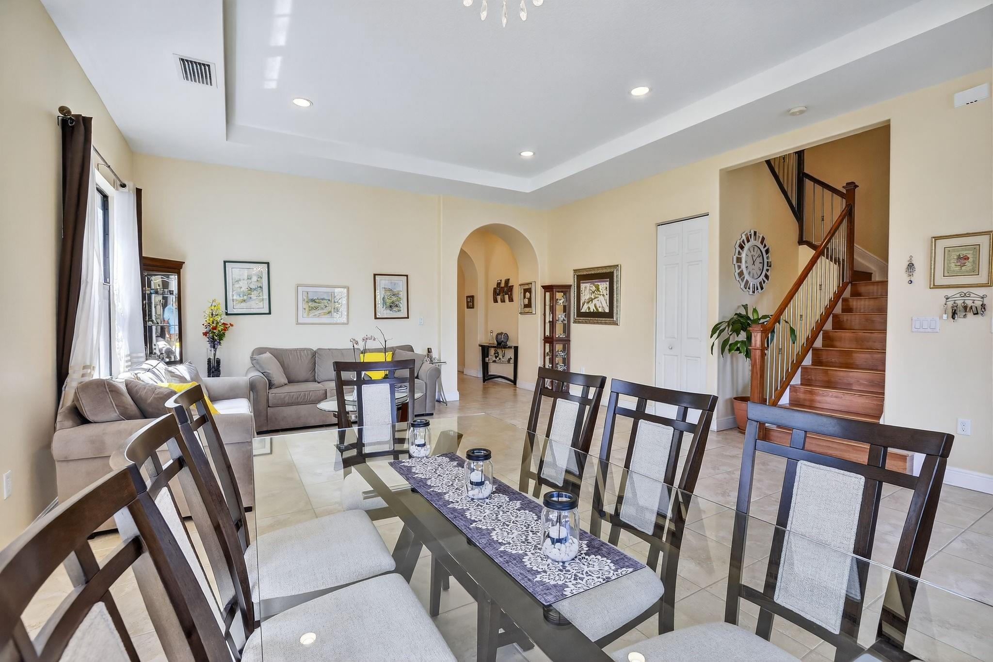 8541 NW 38th St Cooper City, FL 33024