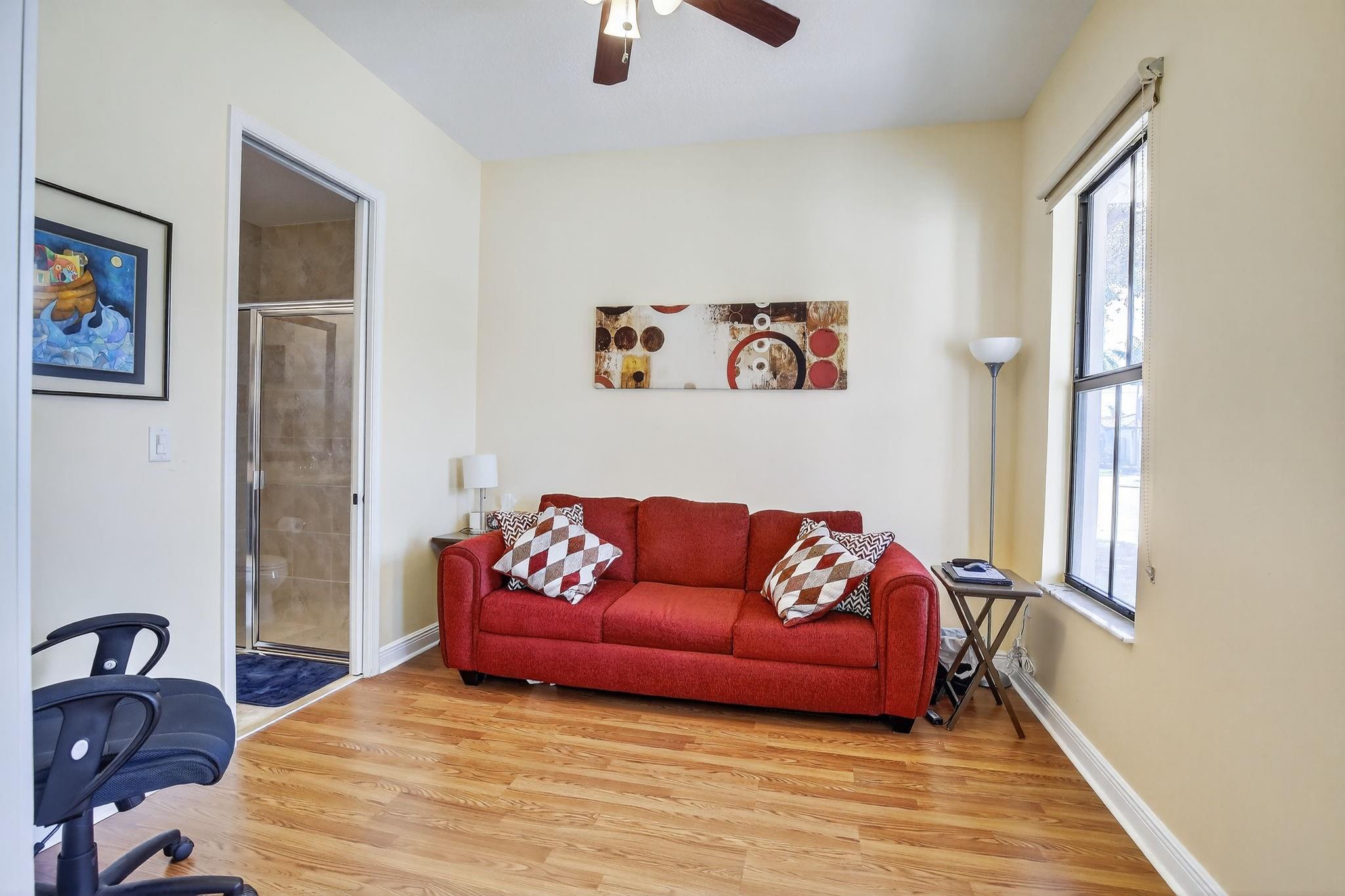 8541 NW 38th St Cooper City, FL 33024