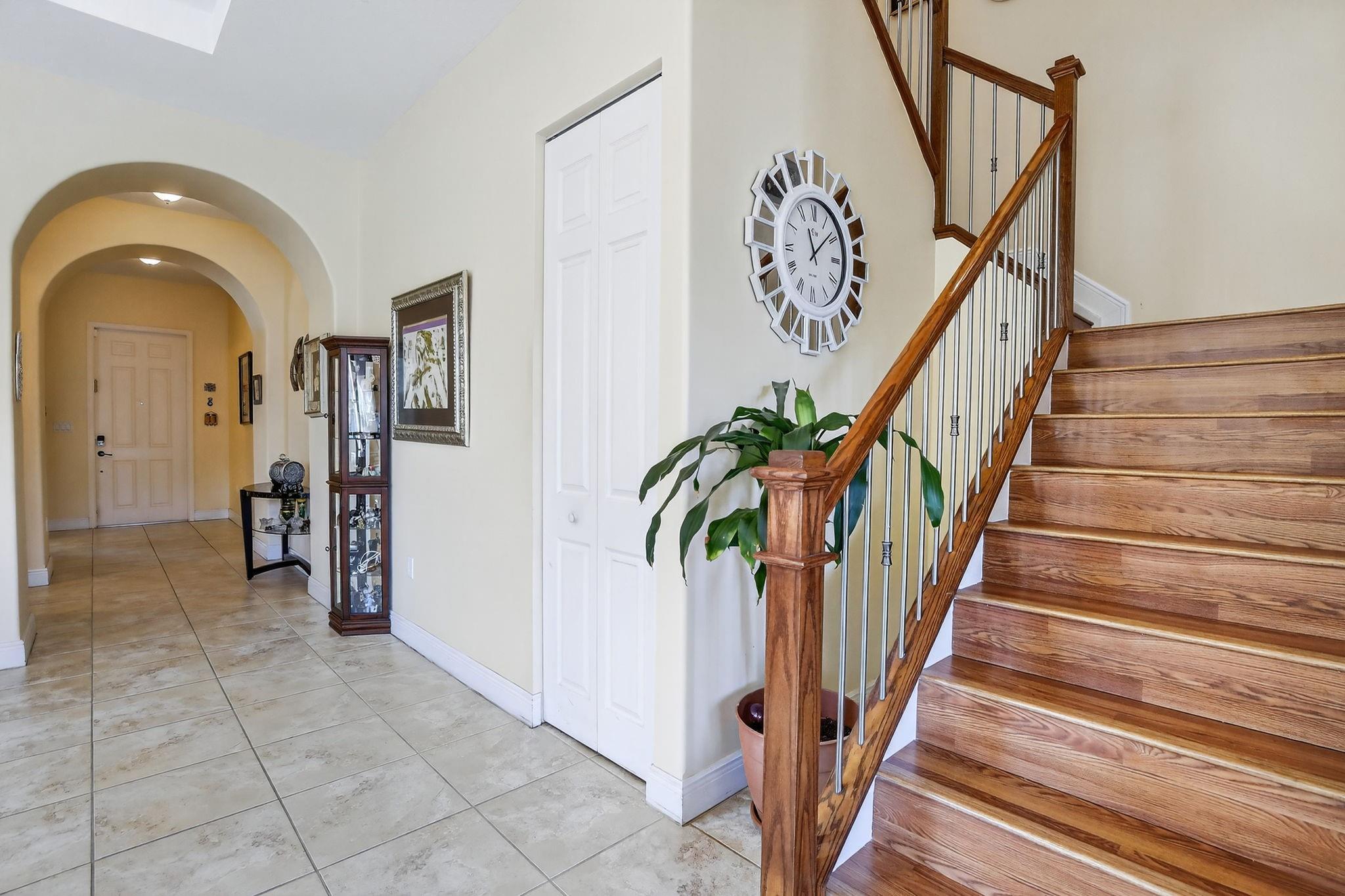 8541 NW 38th St Cooper City, FL 33024