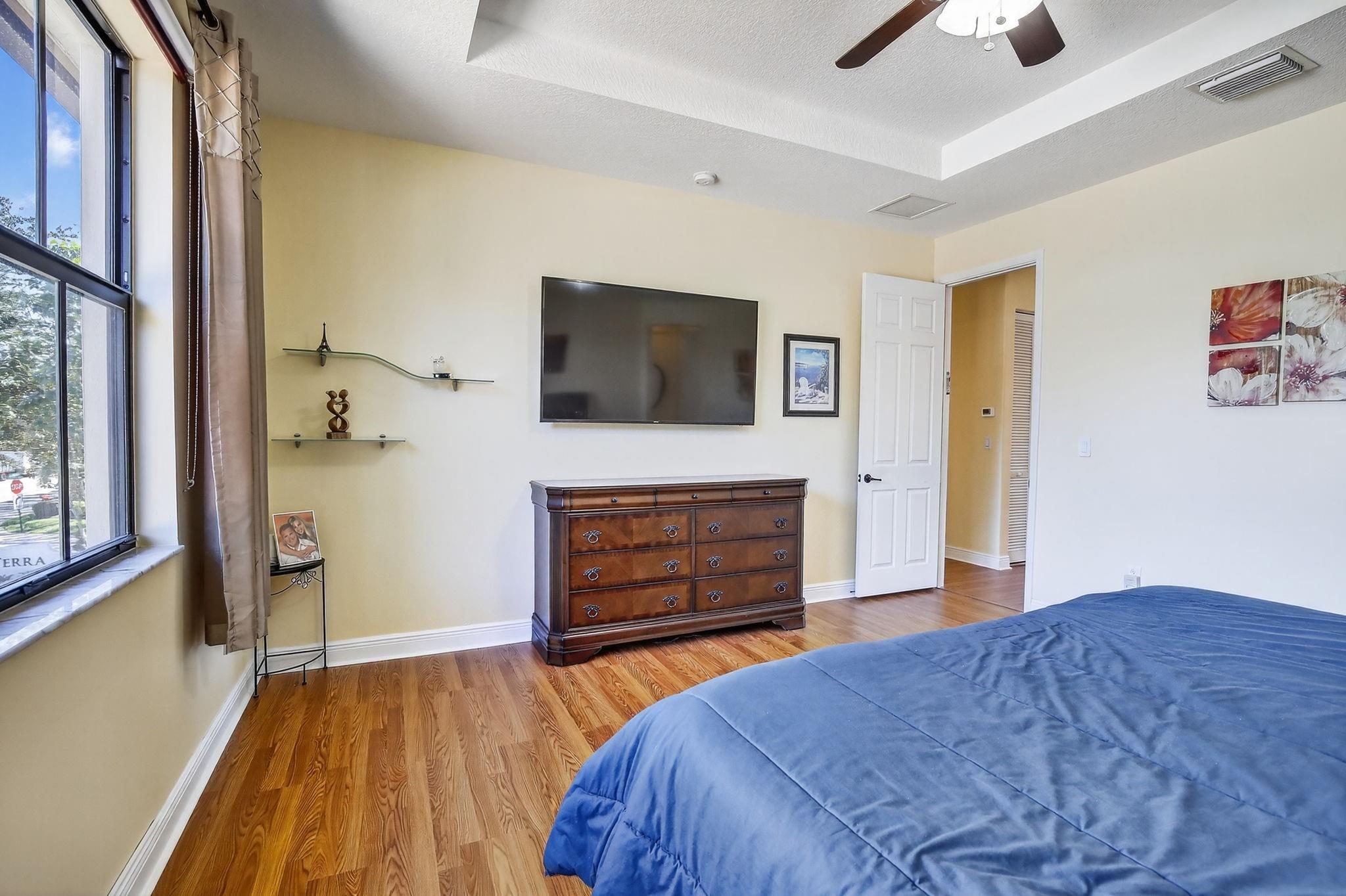 8541 NW 38th St Cooper City, FL 33024