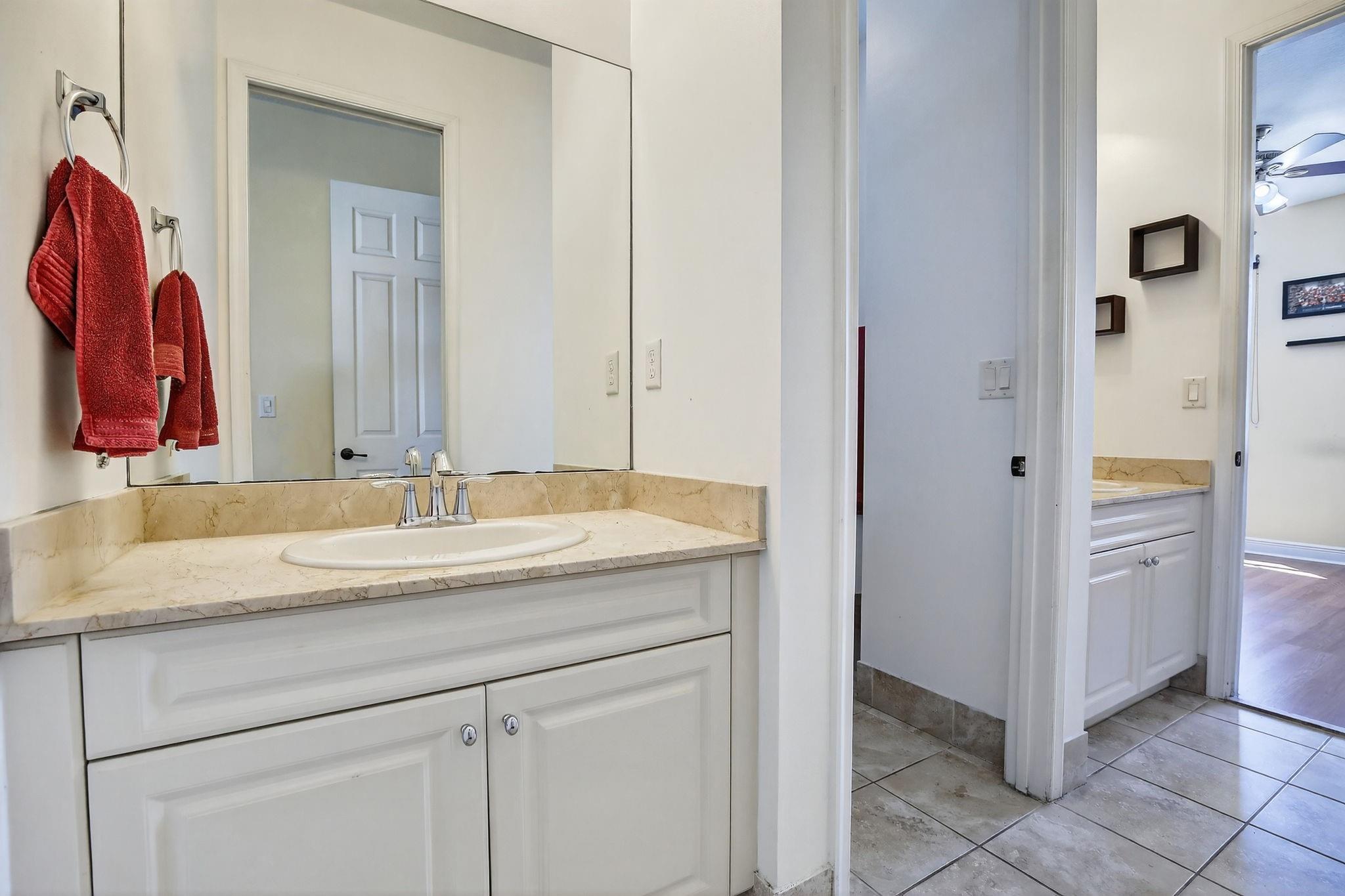 8541 NW 38th St Cooper City, FL 33024