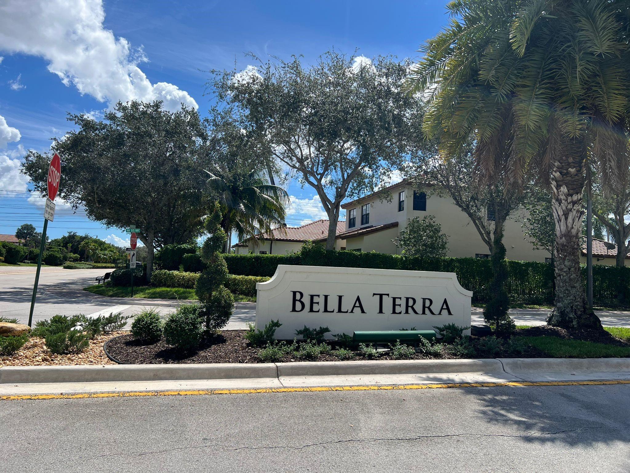 8541 NW 38th St Cooper City, FL 33024