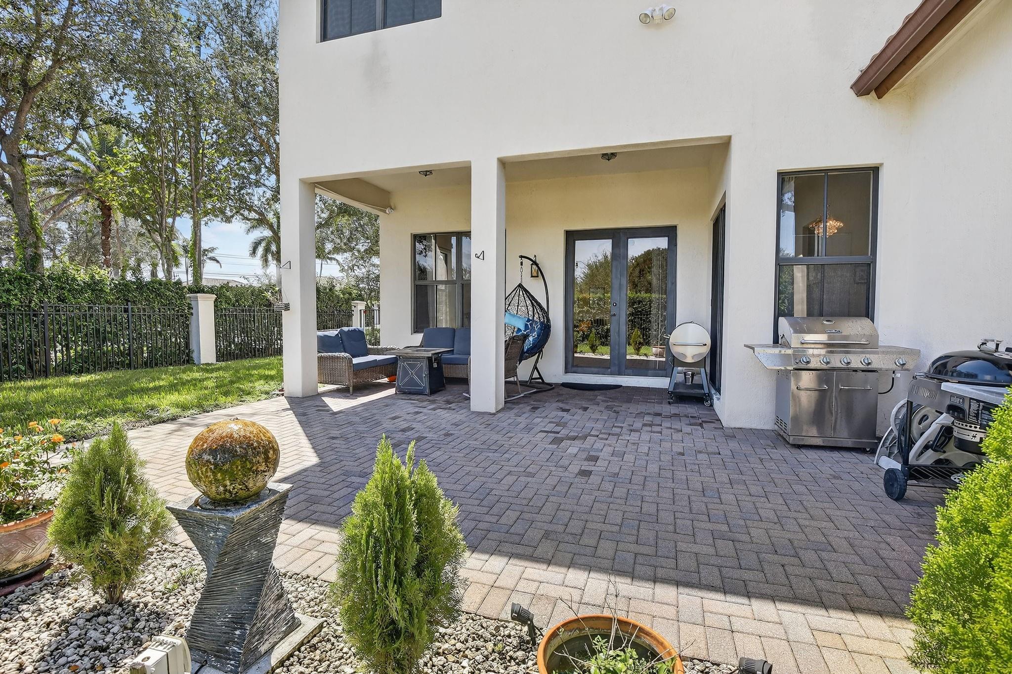 8541 NW 38th St Cooper City, FL 33024