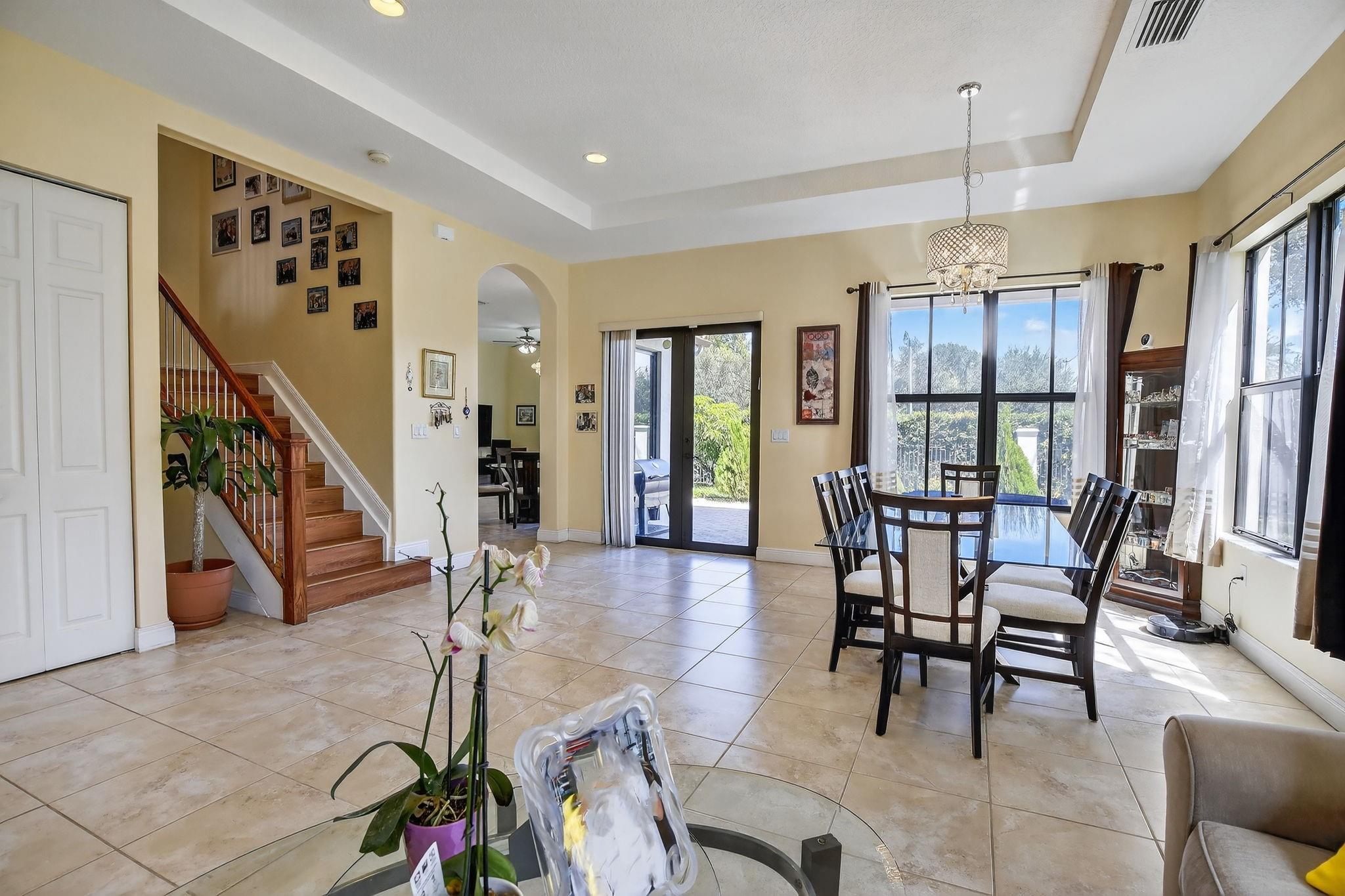 8541 NW 38th St Cooper City, FL 33024