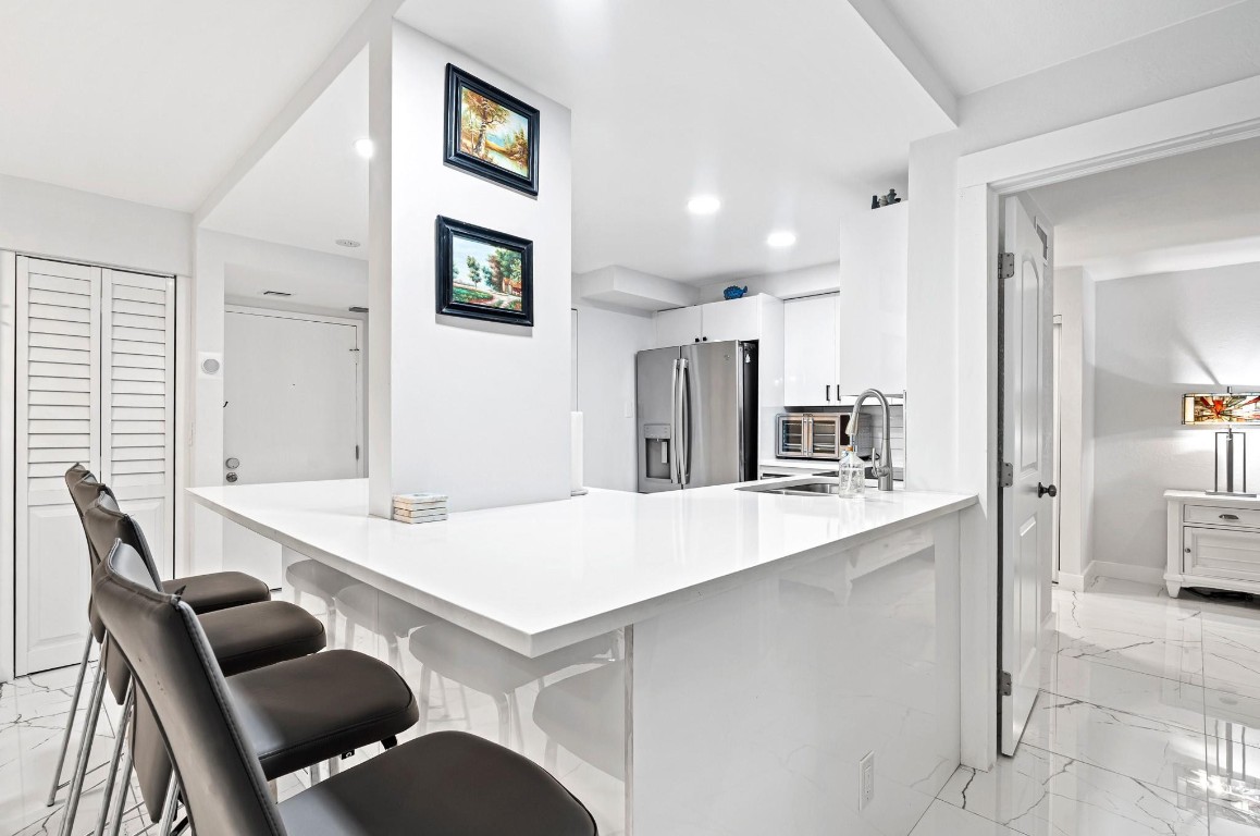 3909 N Ocean #102 Fort Lauderdale, FL 33308