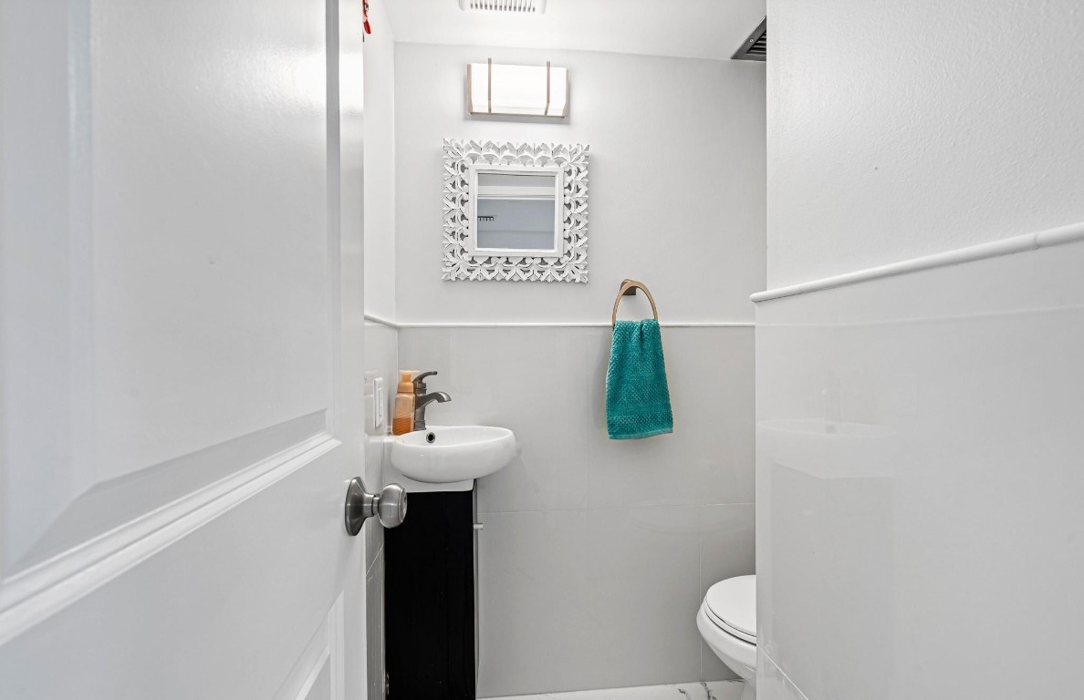 3909 N Ocean #102 Fort Lauderdale, FL 33308