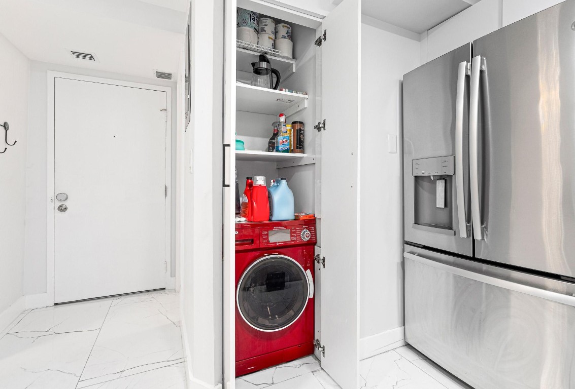 3909 N Ocean #102 Fort Lauderdale, FL 33308