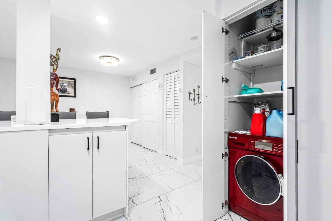 3909 N Ocean #102 Fort Lauderdale, FL 33308