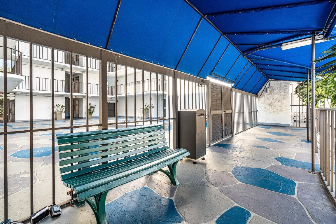 3909 N Ocean #102 Fort Lauderdale, FL 33308