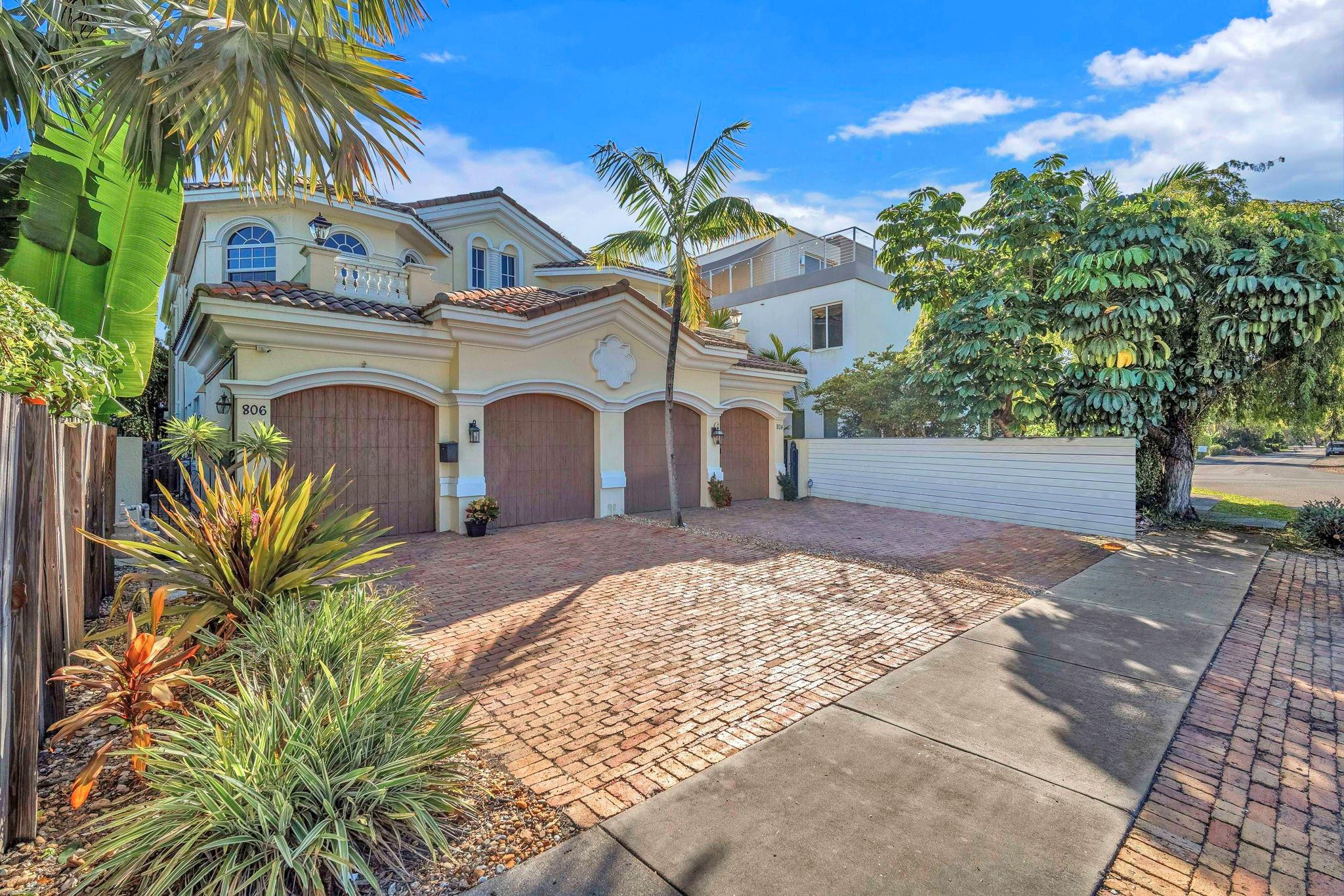 806 NE 16th Fort Lauderdale, FL 33304