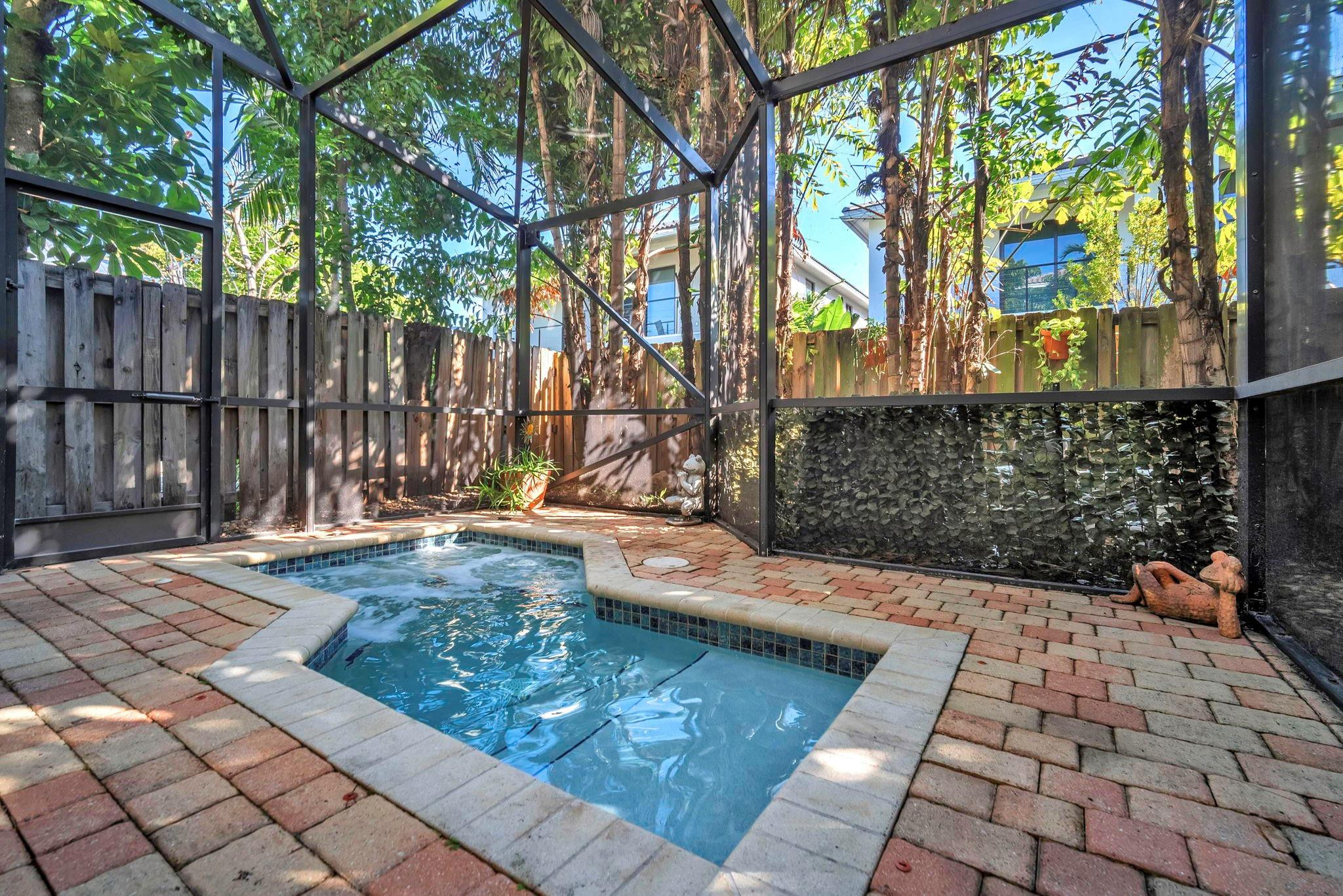 806 NE 16th Fort Lauderdale, FL 33304