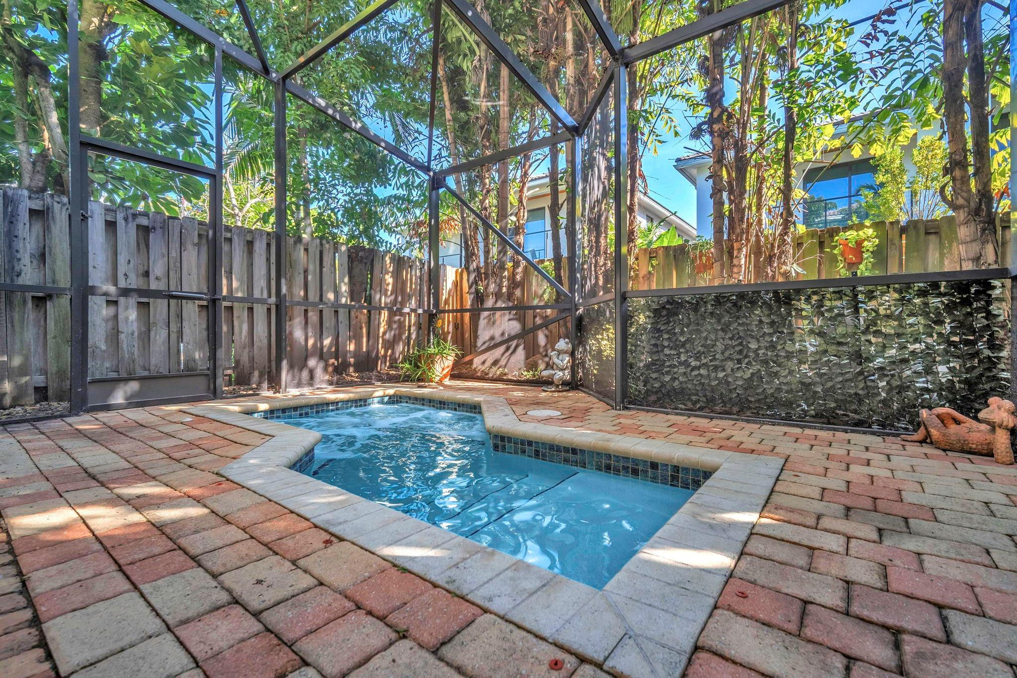 806 NE 16th Fort Lauderdale, FL 33304