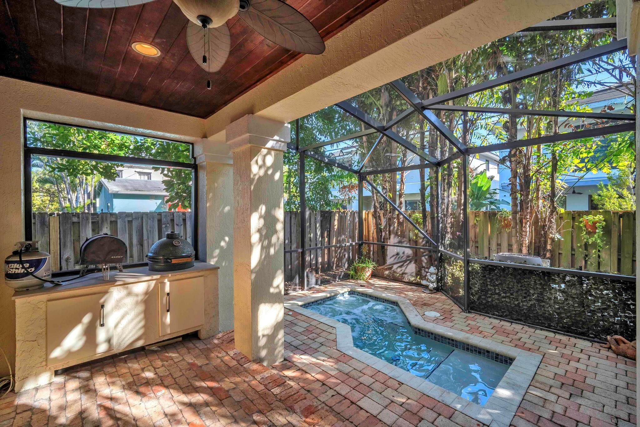 806 NE 16th Fort Lauderdale, FL 33304