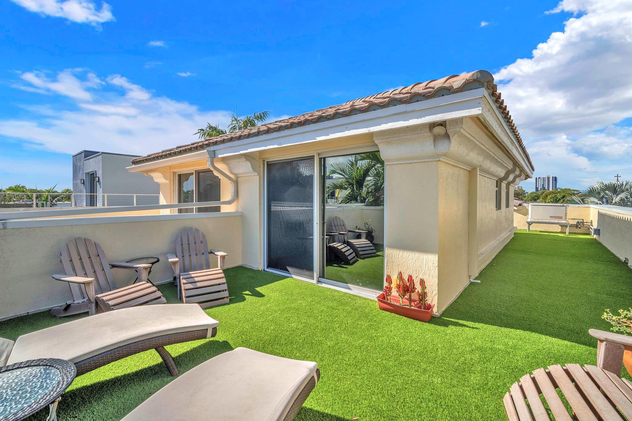 806 NE 16th Fort Lauderdale, FL 33304