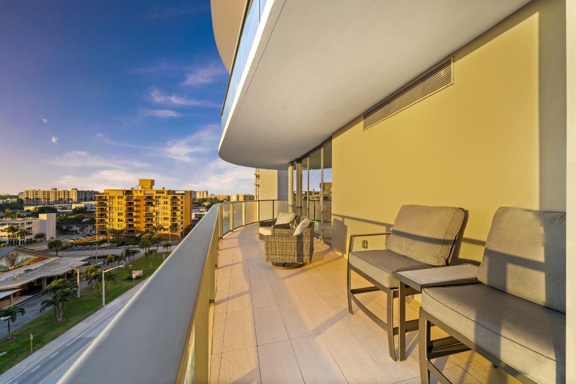 730 N Ocean #701 Pompano Beach, FL 33062