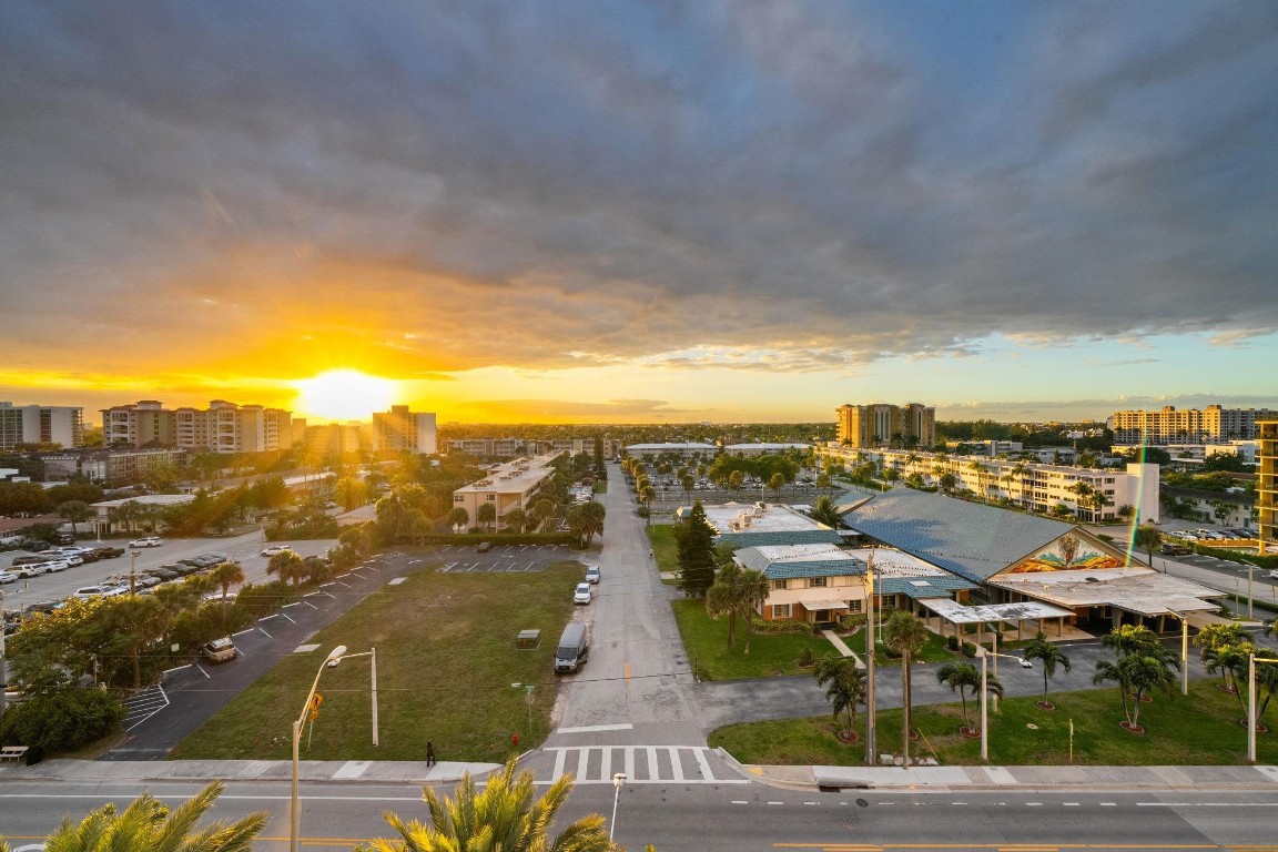 730 N Ocean #701 Pompano Beach, FL 33062
