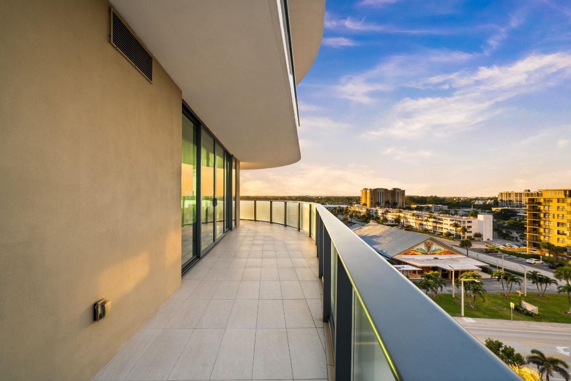 730 N Ocean #701 Pompano Beach, FL 33062