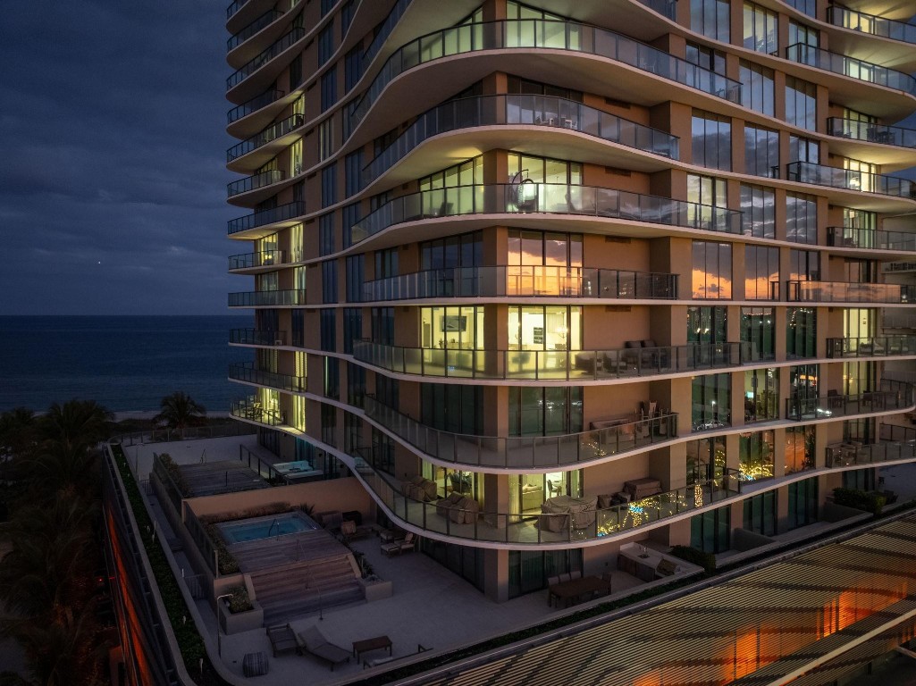 730 N Ocean #701 Pompano Beach, FL 33062