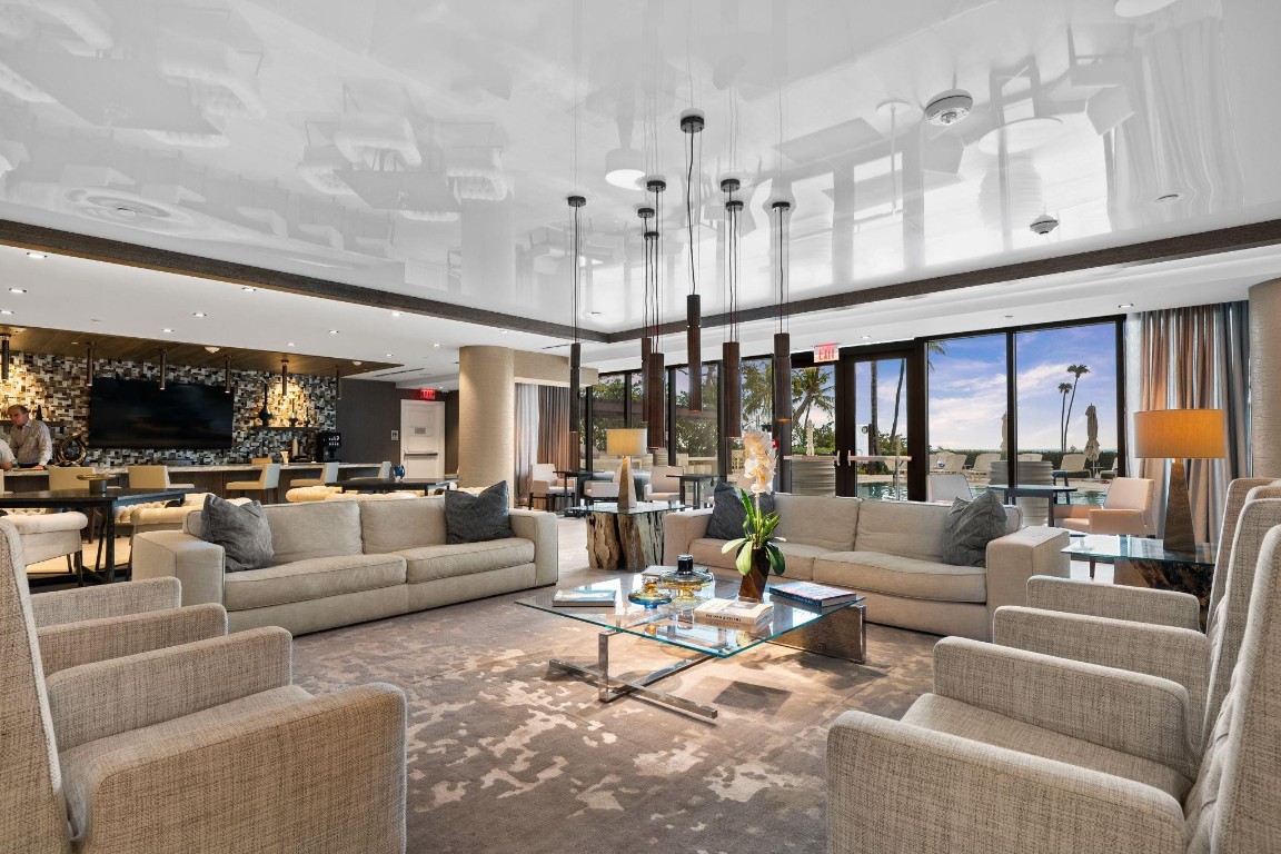 730 N Ocean #701 Pompano Beach, FL 33062