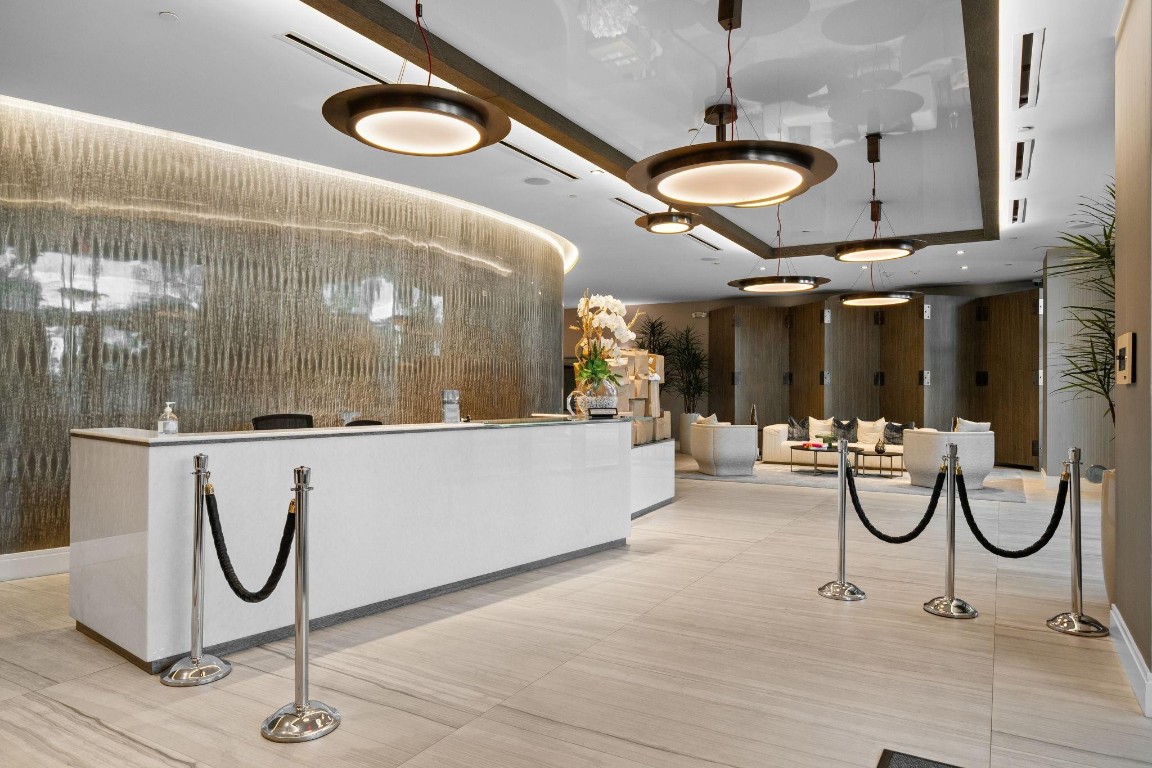 730 N Ocean #701 Pompano Beach, FL 33062