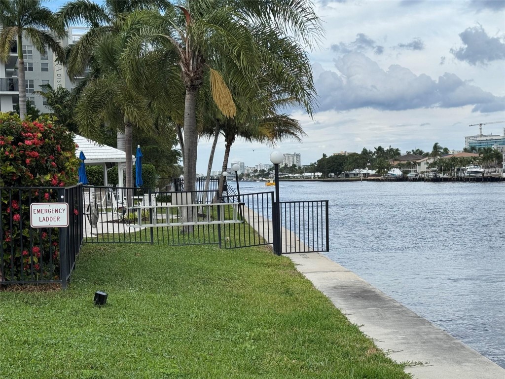 6219 Bay Clb #3 Fort Lauderdale, FL 33308