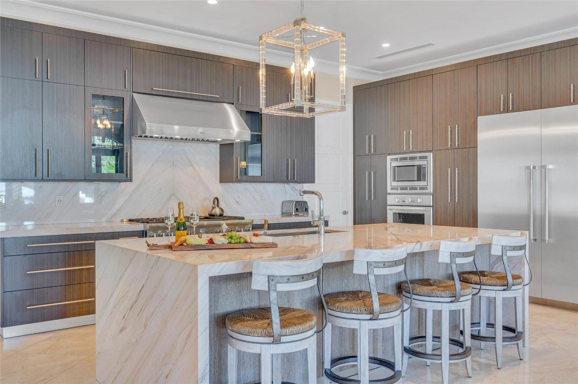 156 Fiesta Fort Lauderdale, FL 33301