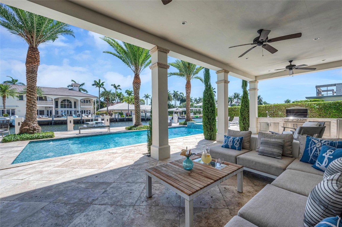 156 Fiesta Fort Lauderdale, FL 33301