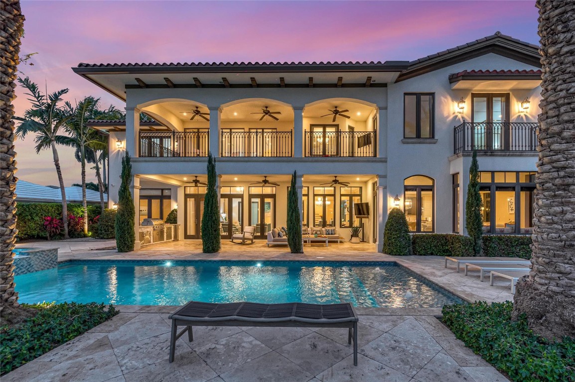 156 Fiesta Fort Lauderdale, FL 33301