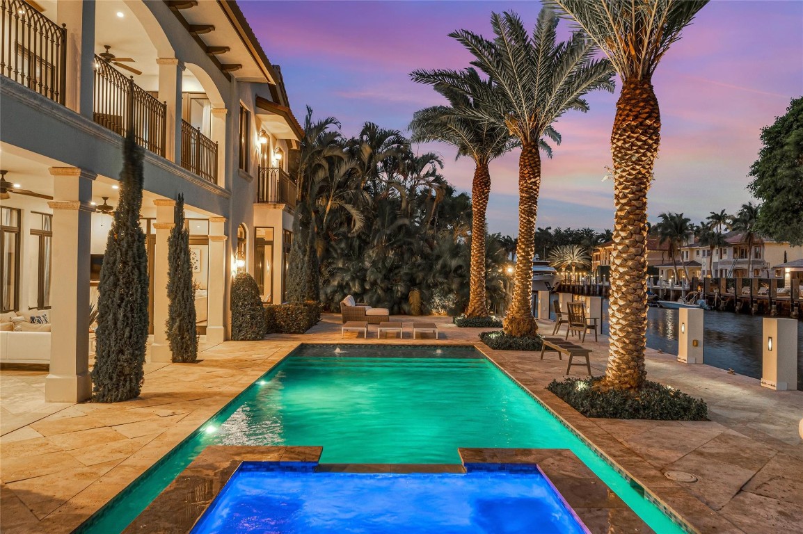 156 Fiesta Fort Lauderdale, FL 33301