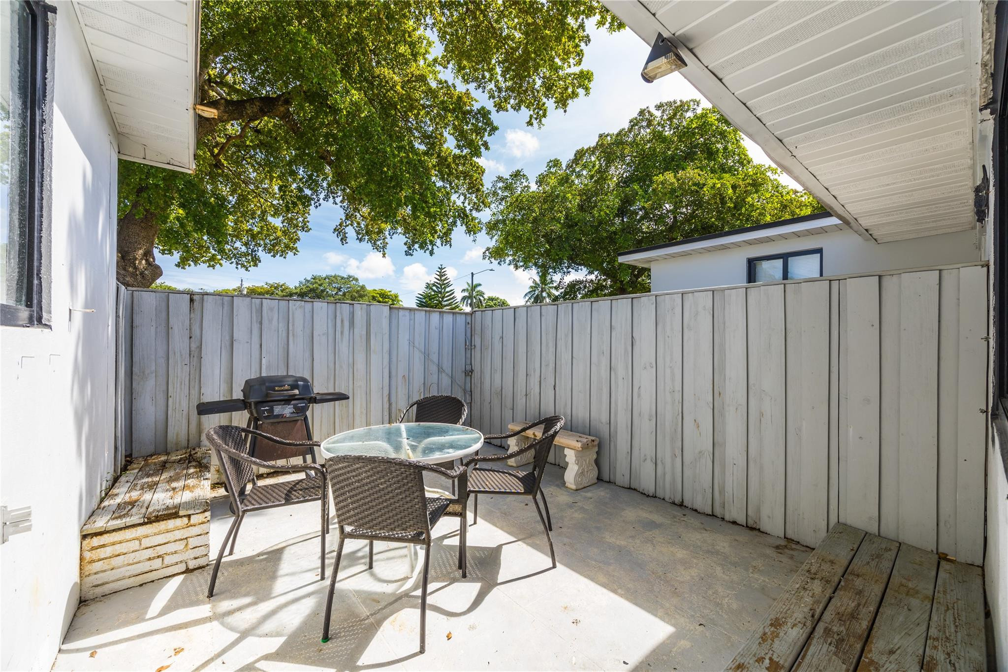 1625 Cleveland Hollywood, FL 33020