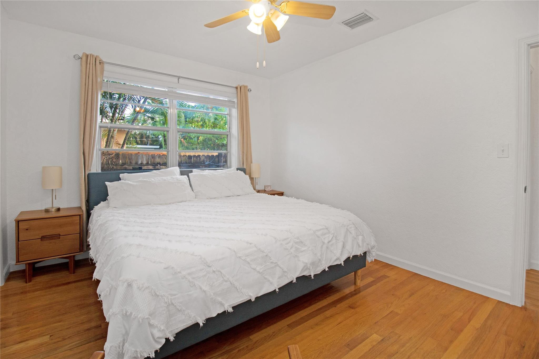 1625 Cleveland Hollywood, FL 33020