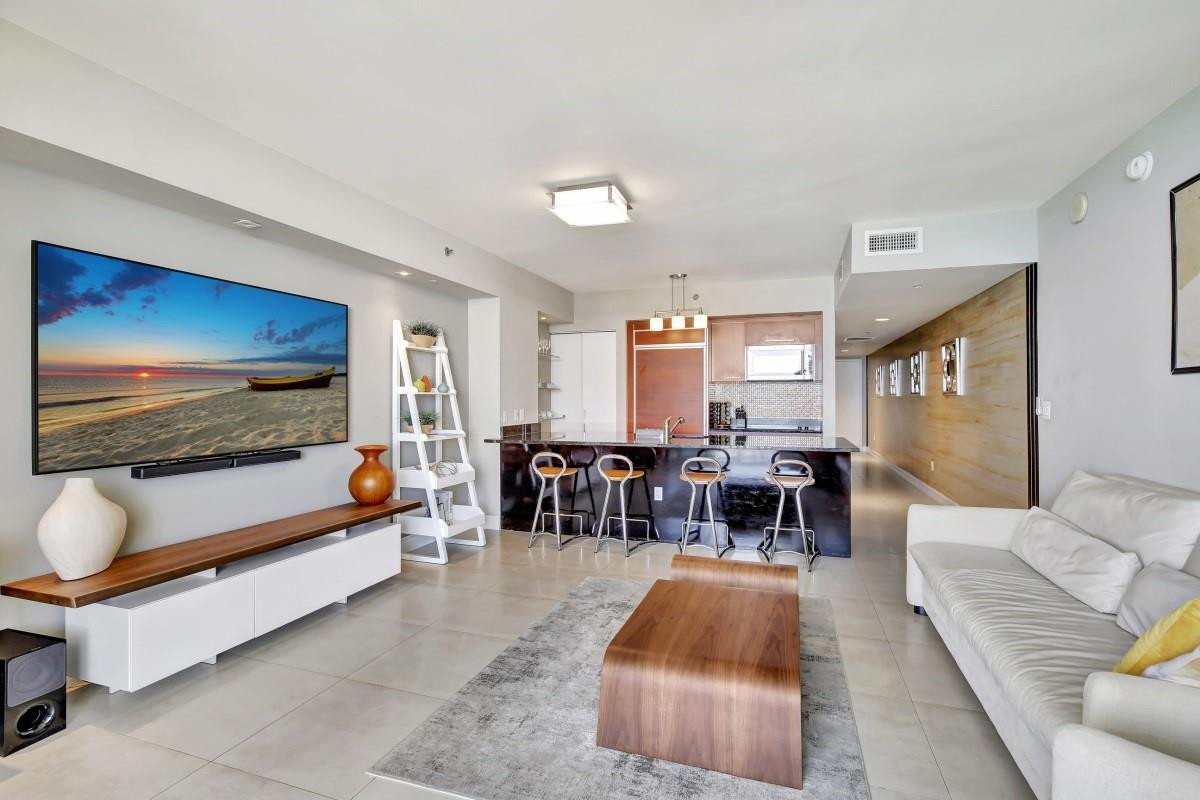 image Beach Club 216