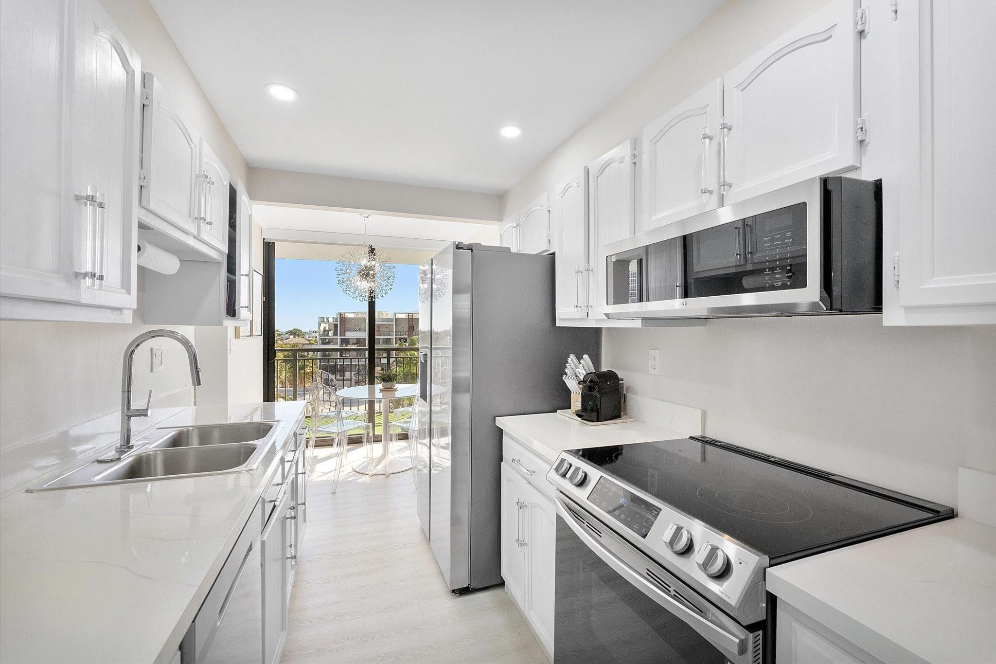 3031 N Ocean #606 Fort Lauderdale, FL 33308