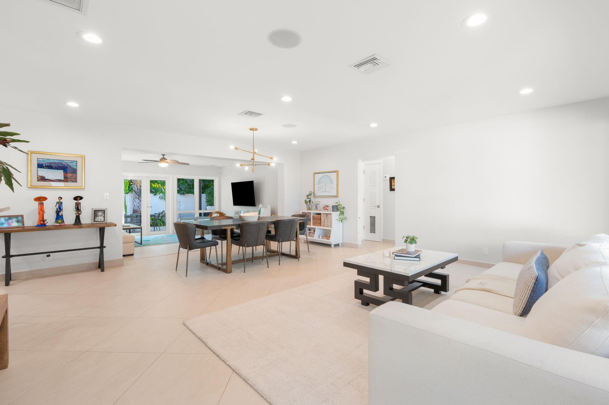 2740 NE 21st Fort Lauderdale, FL 33305