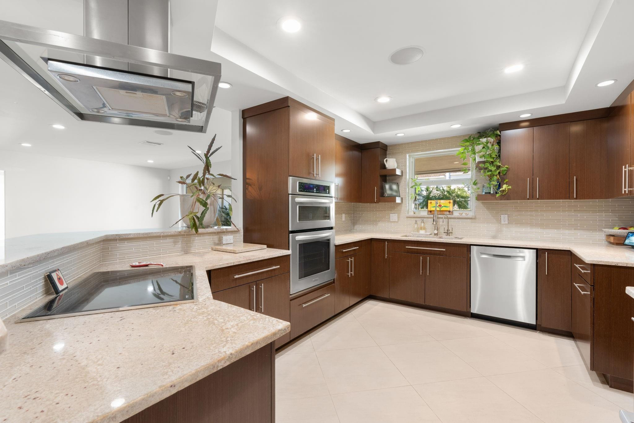 2740 NE 21st Fort Lauderdale, FL 33305