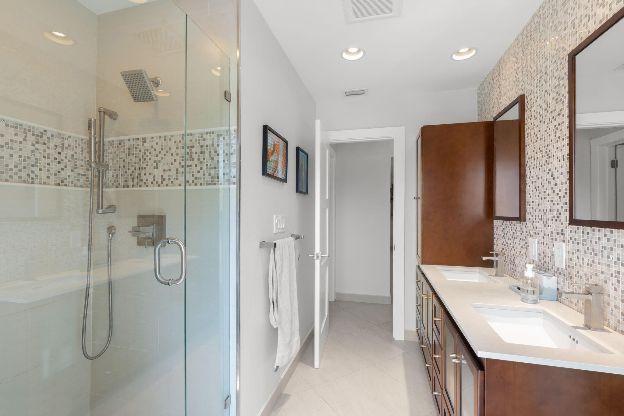 2740 NE 21st Fort Lauderdale, FL 33305