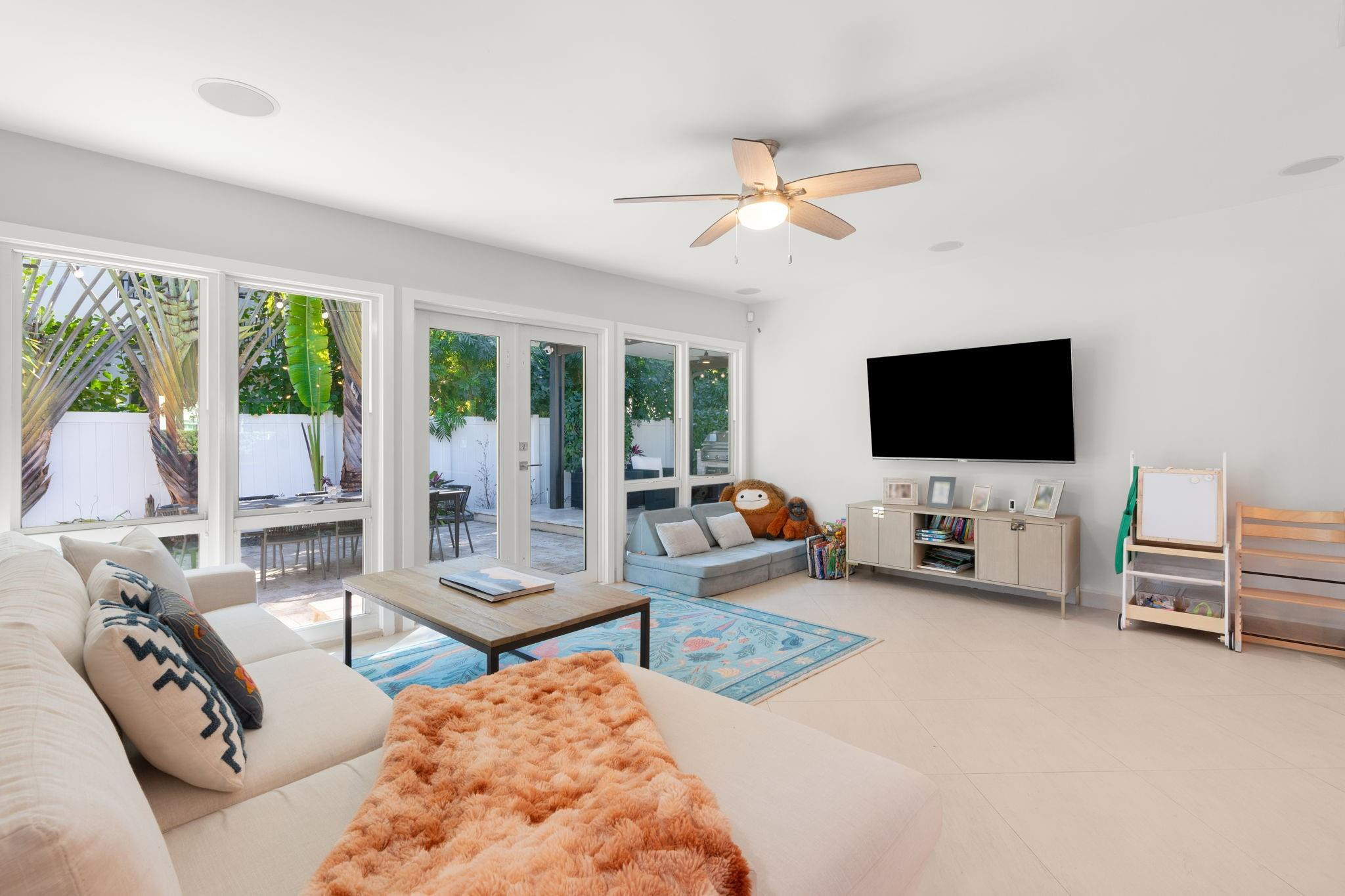 2740 NE 21st Fort Lauderdale, FL 33305