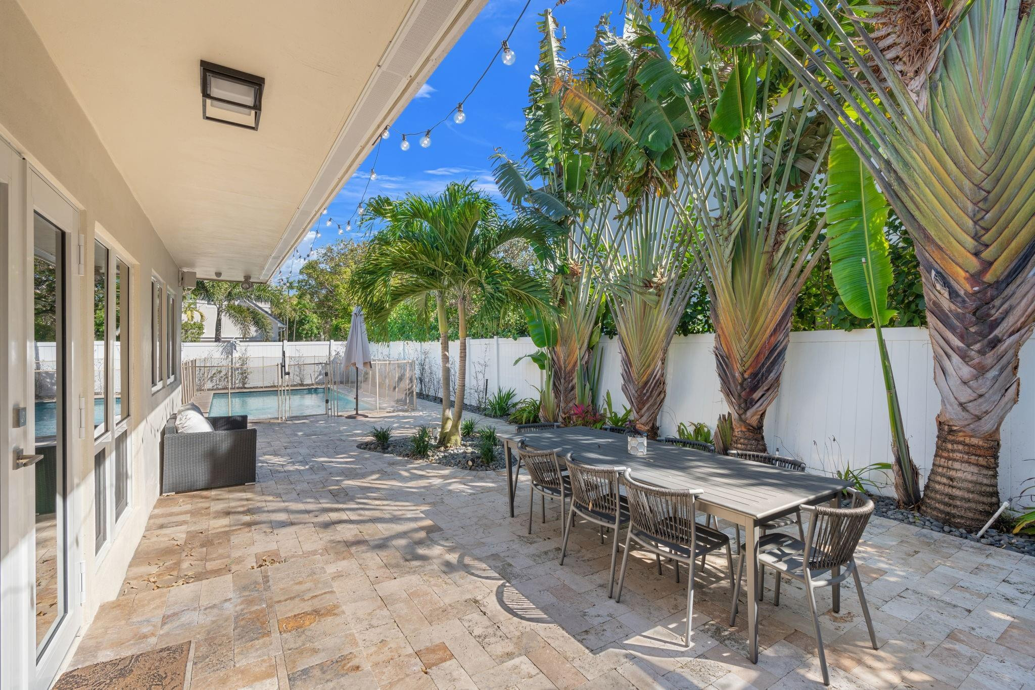 2740 NE 21st Fort Lauderdale, FL 33305